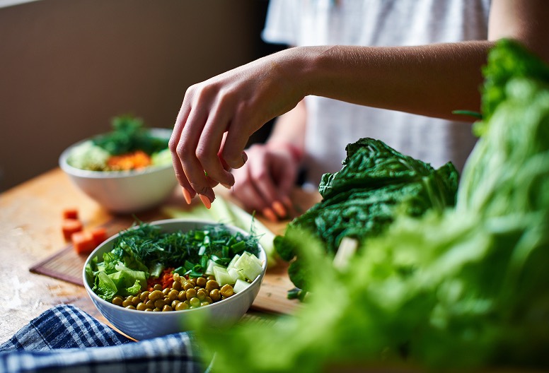 Cucinare insalata prevenzione sistema immunitario